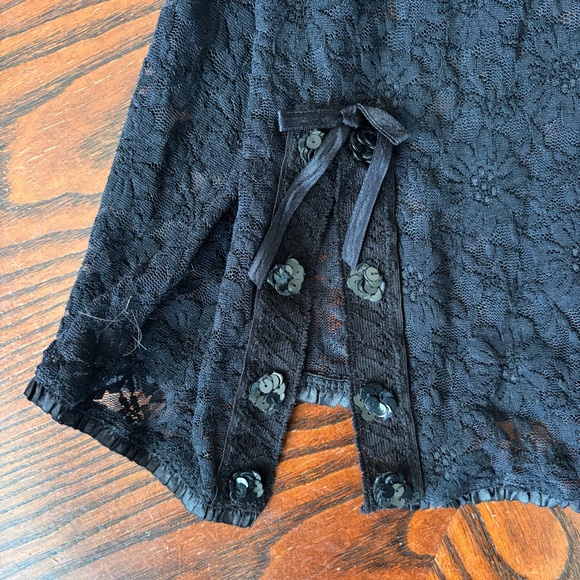 Native Black Lace Intimates - Picture 6 of 7